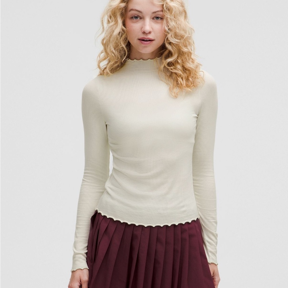 Lululemon Hold Tight Lettuce Edge Turtleneck Cream Long Sleeve Women's Top